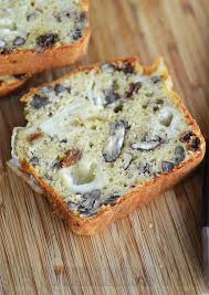 Cake Sale Au Fromage De Chevre Aux Noix Et Aux Raisins Secs Cake Sale Cake Chevre Noix Recette Chevre