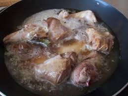 Une Recette Donnee Par Une Copine Originaire D Alsace Coq Au Riesling Ingredients Pour 6 A 8 Personnes 1 Coq D 1 5 Kg 10 G De B Riesling Coq Pates Fraiches