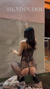 30粉絲著名美團外賣媛網紅模特「小逗逗」全量推特資源極品露臉大長腿頂級露出專家(1) - SOPORN.COM