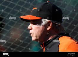 Baltimore orioles manager hi-res stock photography and images