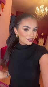 Jasmine Holman's Instagram, Twitter & Facebook