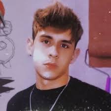 Carla Dumont's Instagram, Twitter & Facebook