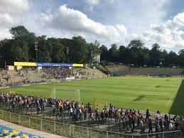 Villes, nombre de places, adresse, surface. Napoli Barcelona Of Brentford Tien Tips Voor De Ideale Voetbaltrip Foto Ad Nl