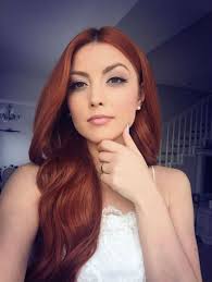 She was born to a priest and his wife in the village of clinceni next to . Elena Gheorghe