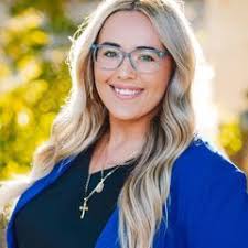 Sami Johnson's Instagram, Twitter & Facebook