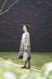 卒業式 入学式も 自分らしいフォーマル服で 暮らしとおしゃれの編集室 卒業式ファッション 入学式 ママ ファッション