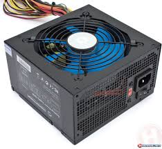 مولد الطاقة Power Supply يقوم بتحويل الطاقة الكهربائية إلى الشكل المناسب لدوائر الحاسوب فهو غالبا يقوم Computer Hardware Computer System Hardware Components