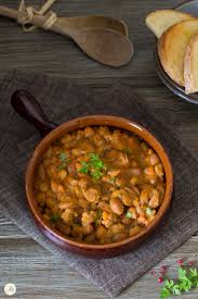 Scopri ricette, idee per la casa, consigli di stile e altre idee da provare. Ricetta Fagioli In Umido Con Salsiccia Tutte Le Ricette