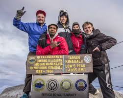 Yasudlah, saya mulai memperlambat kecepatan berjalan. Climbing Kinabalu