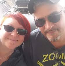 OK question I have a 2004 GMC Safari and this just started happening. Does  anybody have any ideas?