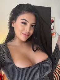 Would you call this a seductive photo?