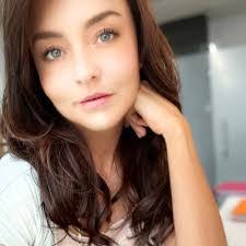 Enedina Nunez's Instagram, Twitter & Facebook