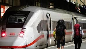 Because of the bahnstreik i will not be able to go visit my friends in another bundesland that would be only 4 hours away with an ice. Das Mussen Reisende Zum Bahnstreik Wissen