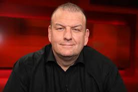 Thomas Hafner (Familienvater, der eine bezahlbare Wohnung in Frankfurt am  Main sucht) in der