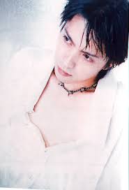 Para penggemar musik jepang, khususnya rock jepang, pasti tak asing dengan sosok hideto takarai alias hyde vokalis band l'arc~en~ciel atau laruku namun, di usianya yang sudah setengah abad, ia masih tetap terlihat tampan dan menawan. L Arc En Ciel My Neo Universe Hyde Pictures