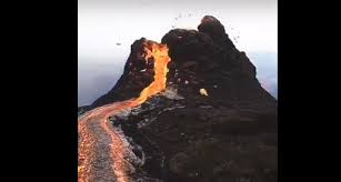 Mount nyiragongo in dr congo erupted for the first time in nearly two decades. Gawnwjhxthwx2m