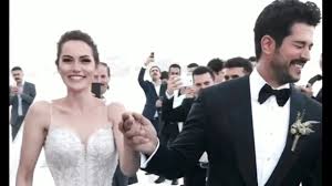 We did not find results for: Fahriye Evcen Ve Burak Ozcivit Muradina Erdi Dugun Toreninden Ilk Goruntuler Youtube