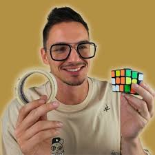 I'm happy to share that I have started a new position as Associate  Financial Advisor at Wells Fargo Advisors!