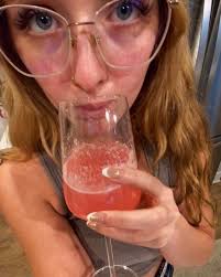 Becca (@rebecca_robins1) • Instagram photos and videos