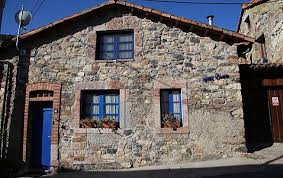 El inmueble tiene una superficie de 93 metros totales construidos. Casa En Alquiler Con Patio En La Montana De Leon Villanueva De Pontedo Carmenes Leon