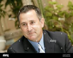 Anthony lapaglia hi-res stock photography and images