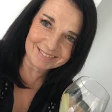 Kath Edwards (@MamiKathMax)