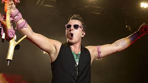 Maybe you would like to learn more about one of these? Andreas Gabalier Alpen Elvis Hat Gastauftritt In Zdf Serie Rosenheim Cops