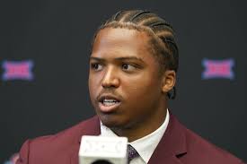 Linebacker group shows how KU can balance continuity, new ideas