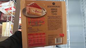 4 packungen joghurt mit zucker und schokoladenstreusel verrühren. Backerkronung Himbeer Joghurt Torte Kalorien Nahrwerte