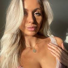 Vanessa Donovan (@vanessadonovan) • Instagram photos and videos