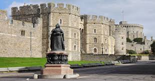 Many parts of the castle are open to the public seventy per cent of the necessary revenue was raised from opening buckingham palace's state. Windsor Castle Kitchen Tour The Foodie Travel Guide