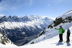 Tremendously long slopes, skiing through the trees, freeride and. Snow Wise Our Complete Guide To Chamonix