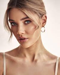 Elise Faust : r/a:t5_zt8kq