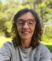 🥰📣These were 2 messages I received yesterday; the common denominator is  that ……women need women groups! Plug in somewhere this year!! Get to know  new folks!! Encourage one another in their businesss/community/dreams!