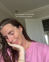 Carly Rowena (@carlyrowena) • Instagram photos and videos