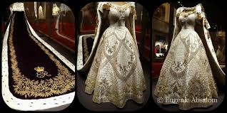 After the coronation, queen elizabeth ii, the duke of edinburgh, prince charles and princess anne, along with the queen mother, took to the balcony of buckingham palace to greet the assembled crowd. Eugenie Absalom Coronation Dress Dresses Queen Elizabeth Dresses Court Dresses