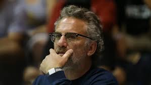 Neil Everett leaving ESPN: 'SportsCenter' anchor reportedly turning down  salary cut amid company layoffs