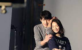 168 cm (5'5″) blood type: New Couple Confirmed Kim Woo Bin And Shin Min Ah