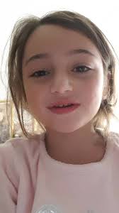 Petra has something to tell you...🙋‍♀️👨‍👧😊 #2019