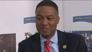 Ken Lawrence's Instagram, Twitter & Facebook