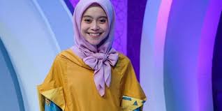 Dulu, lesti kejora pernah pacaran dengan rizki da namun hubungan itu kandas. Momen Lesti Kejora Menangis Di Pernikahan Rizki D Academy