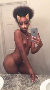 Sexy Nude Slim Sexy Ebony Selfies - ShesFreaky