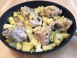 Ricetta originale del coniglio ischitano. Coniglio All Ischitana Con Limone E Aromi