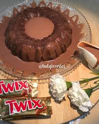 مطبخ بلقيس الحيدري On Instagram كيكة التويكس ل صوص التويكس في الخلاط ست اصابع تويكس نص علبه حليب مكثف محلى علبه قشطه ملعقه وسط بودرة Yummy Food Food Yummy