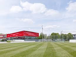 Jugendleistungszentrum Des Vfb Stuttgart Flachdach Kultur Und Freizeit Baunetz Wissen