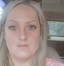 Selina Calabrese added a temporary profile picture.