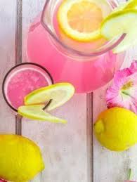 Limonade Selber Machen 4 Trend Rezepte Mit Zitrone Erdbeer Oder Ingwer Limonade Selber Machen Limonade Getranke Rezepte