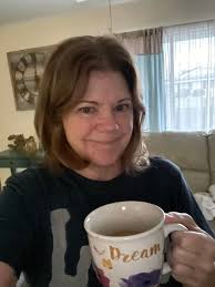 Good morning my EST CCC friends! Hope you had sweet dreams last night!  Wishing you all a beautiful day ☕️👍🏻🌸💕