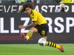 Along with captain reus and elder statesman lukasz piszczek, witsel is an ideal role model for bvb's hungry young talents, such as jacob bruun larsen, sancho and achraf hakimi. Axel Witsel Schiesst Traumtor Fur Borussia Dortmund Gegen Sc Freiburg Bvb Fans Rasten Aus Bvb 09