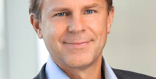 Bloomberg's Justin Smith: 'Platforms have done a better job at media.'